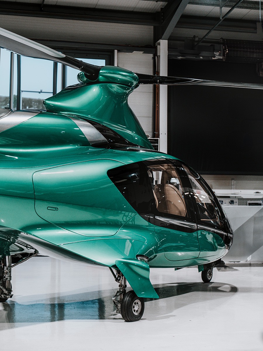 About Us - HILL HELICOPTERS